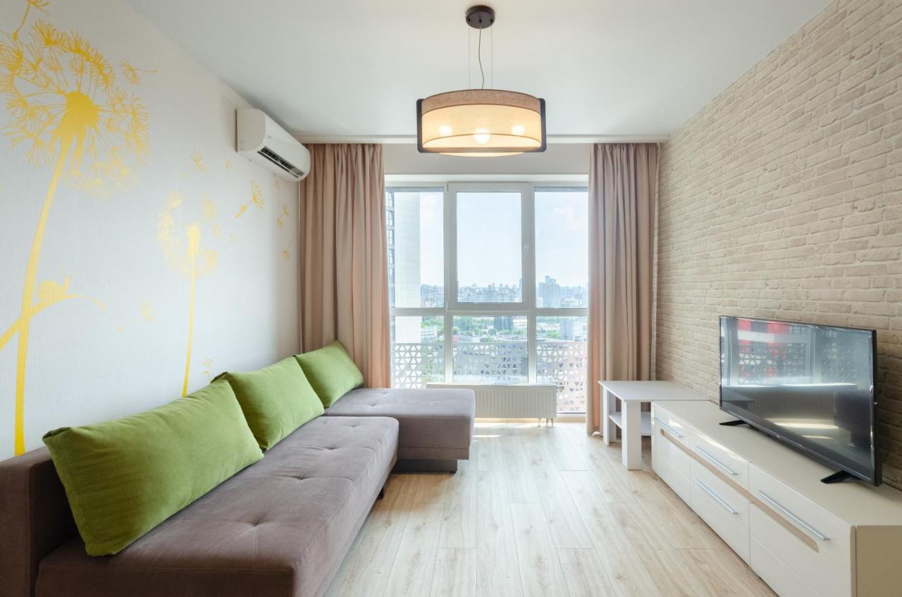 1359Б Cozy apartment nearby with Central Railway Station Киев Экстерьер фото