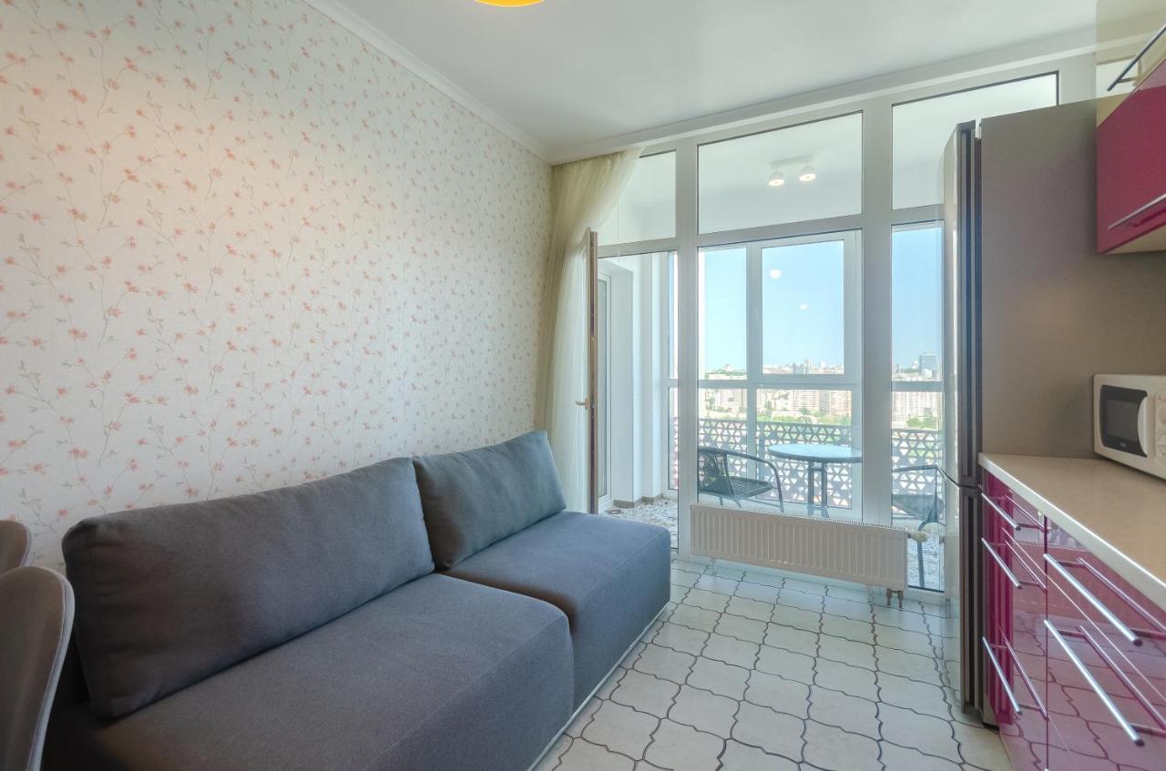1359Б Cozy apartment nearby with Central Railway Station Киев Экстерьер фото