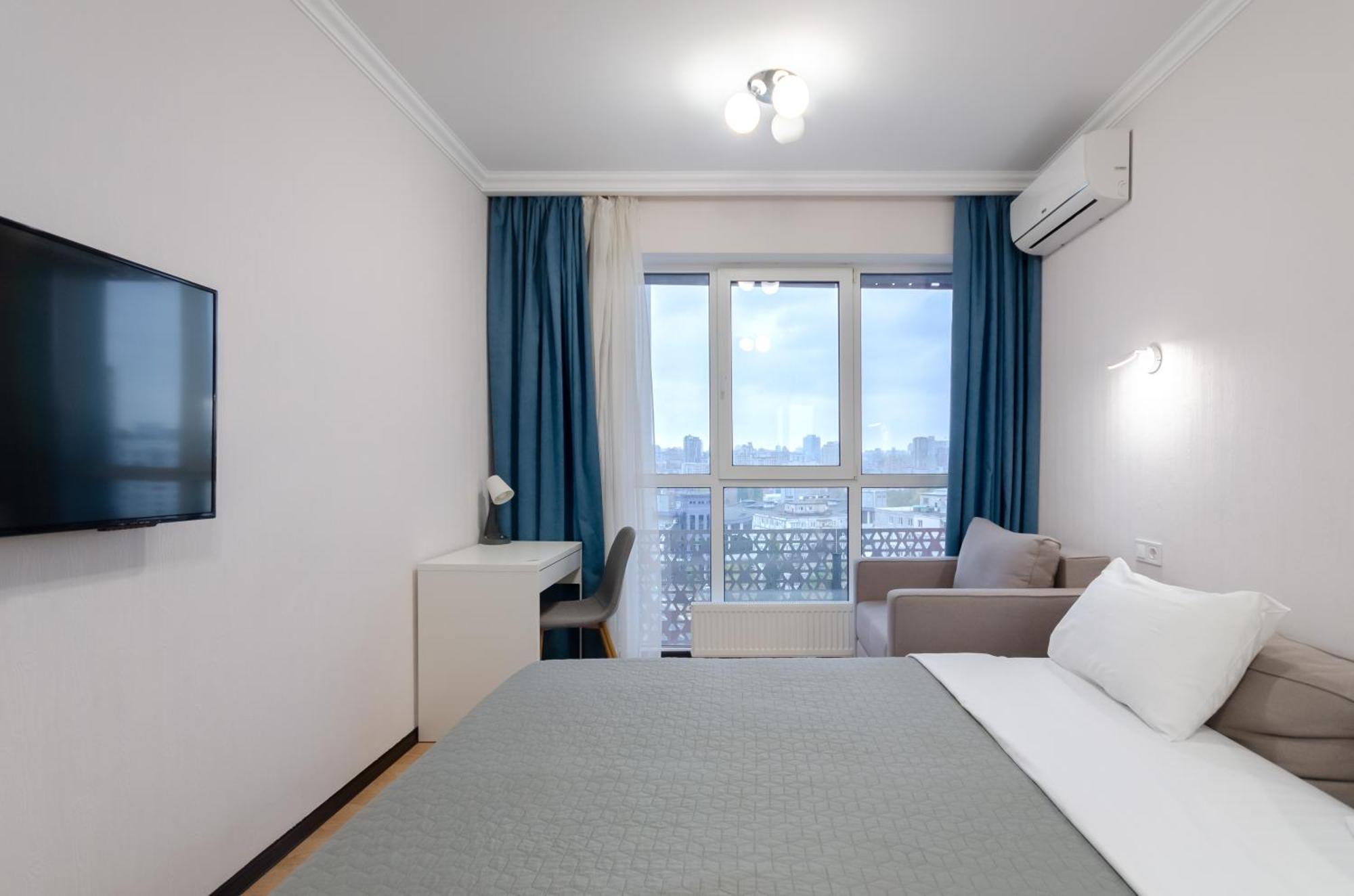 1359Б Cozy apartment nearby with Central Railway Station Киев Экстерьер фото