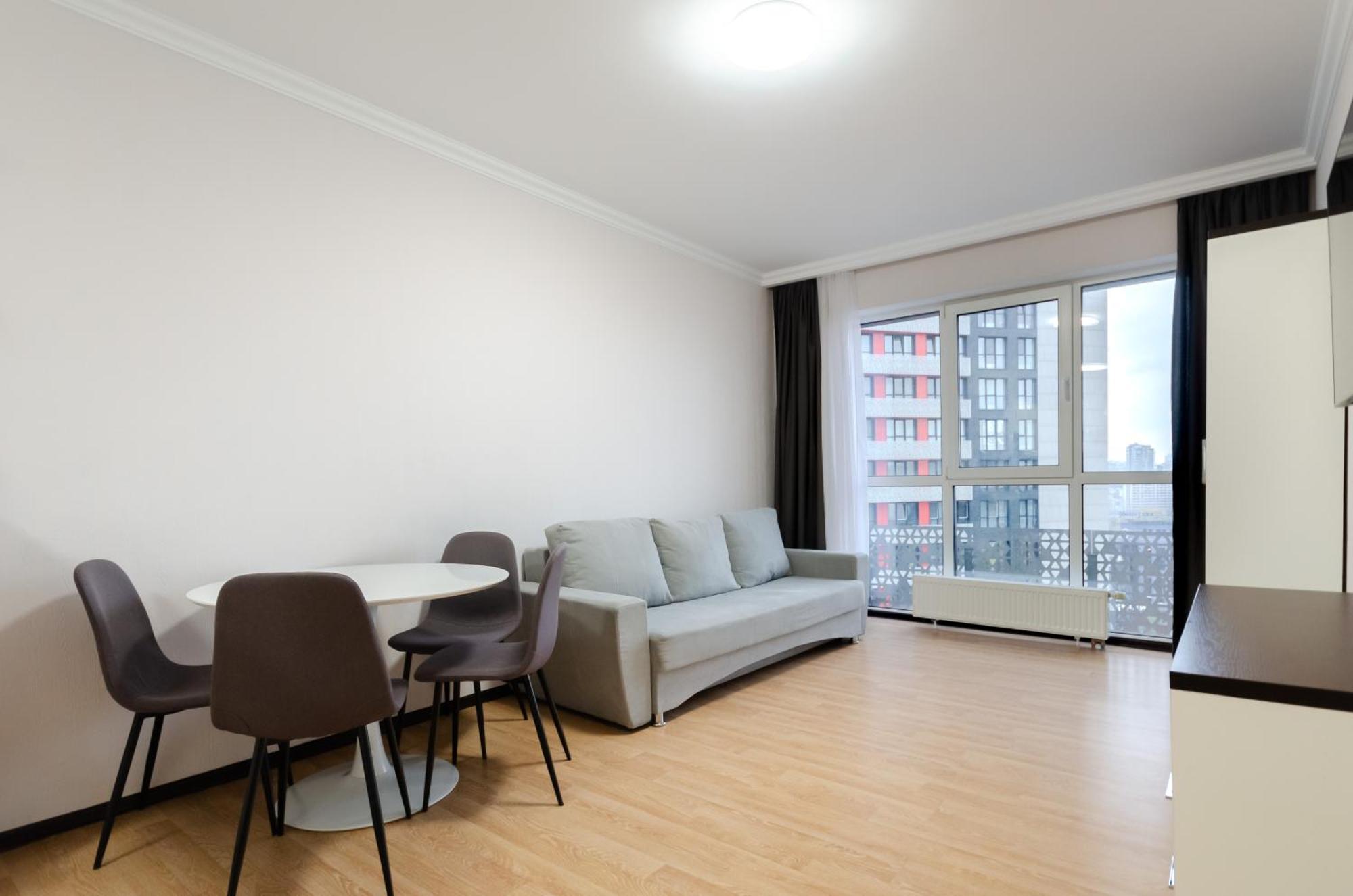 1359Б Cozy apartment nearby with Central Railway Station Киев Экстерьер фото